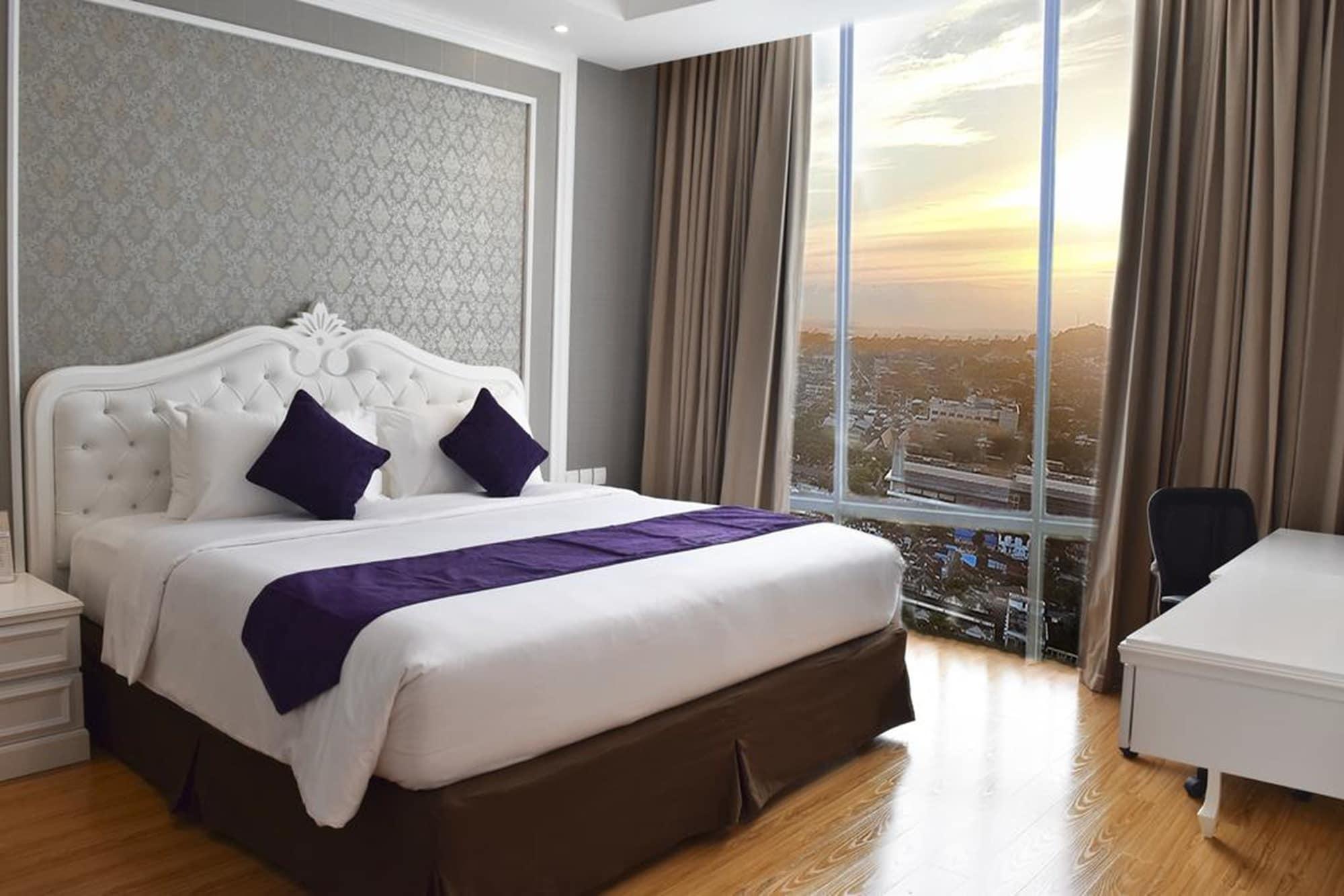 Platinum Hotel & Convention Hall Balikpapan Esterno foto