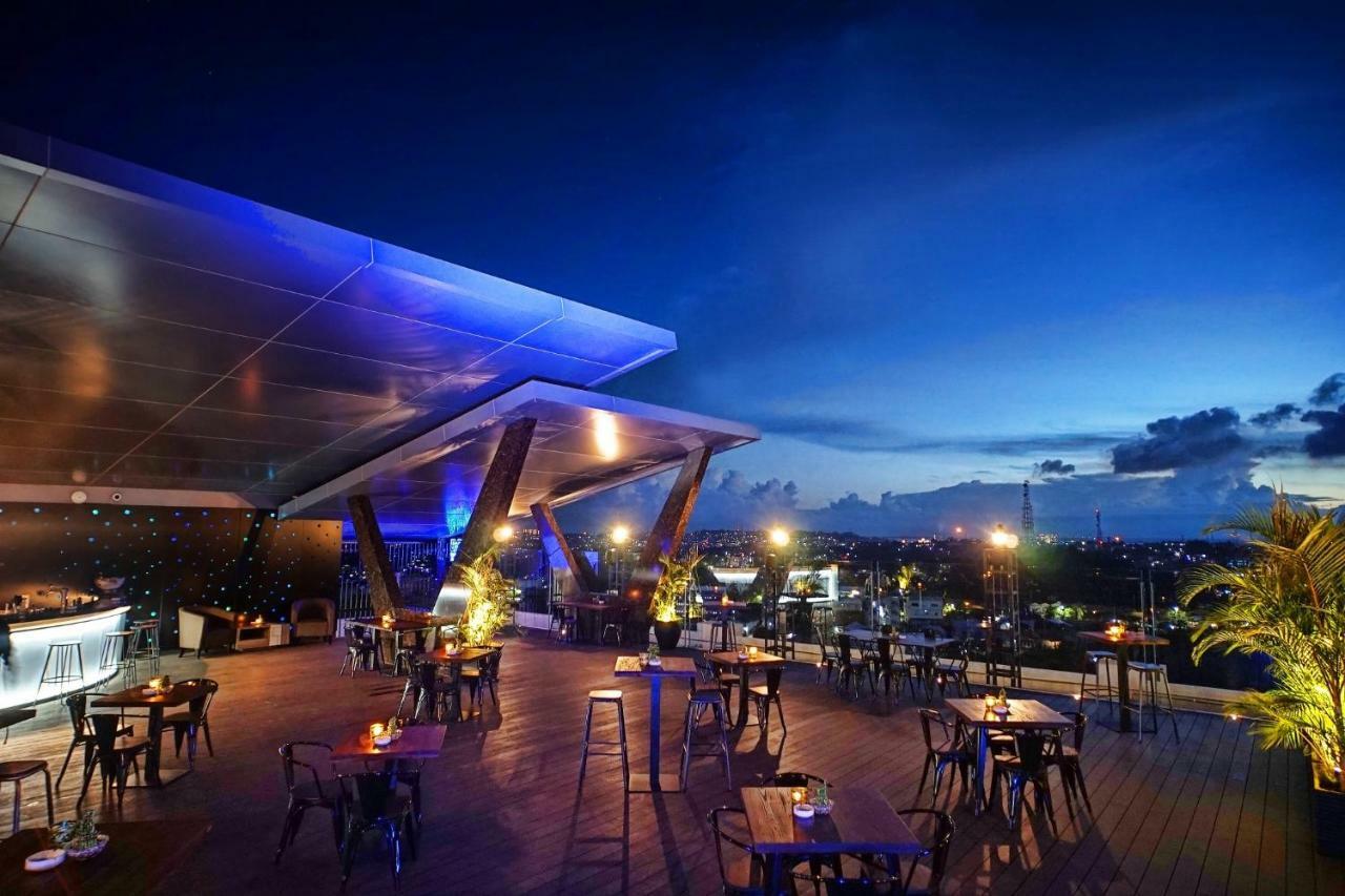Platinum Hotel & Convention Hall Balikpapan Esterno foto